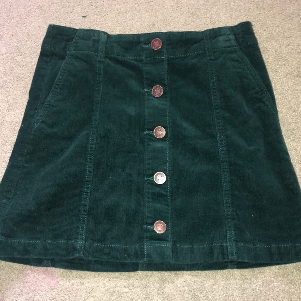 Green velvet ribbed skirt